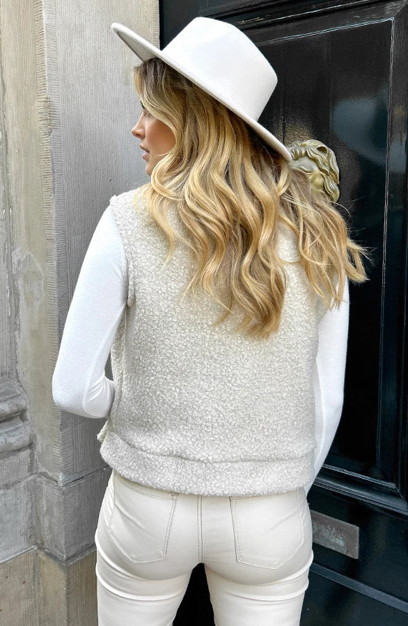 Bouclé-Weste mit Knöpfen Beige